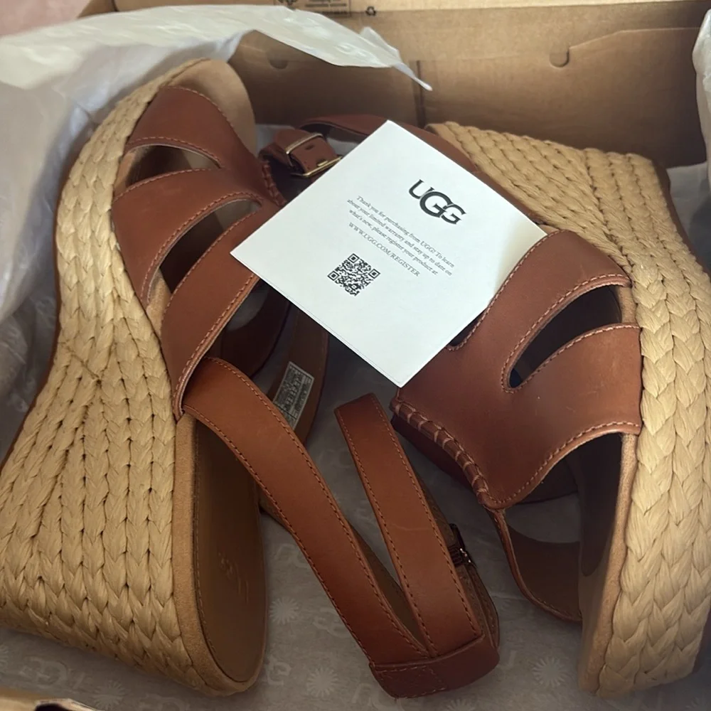 UGG® Women's 11 M Careena Heeled Sandals in Chestnut Leather - Picture 9 of 10